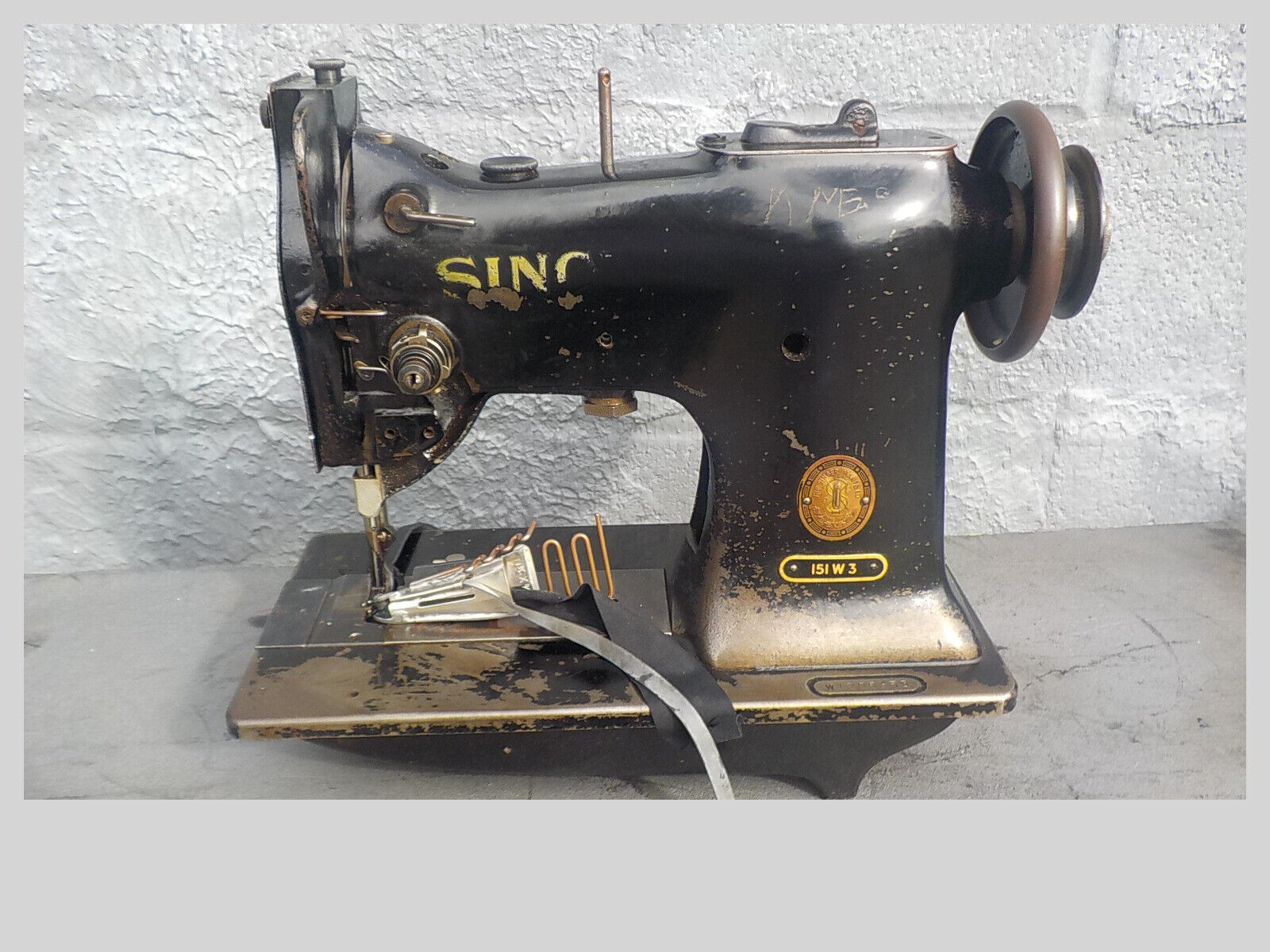 Vintage Industrial Sewing Machine Singer 151w3 ,one needle walking foot-Leather