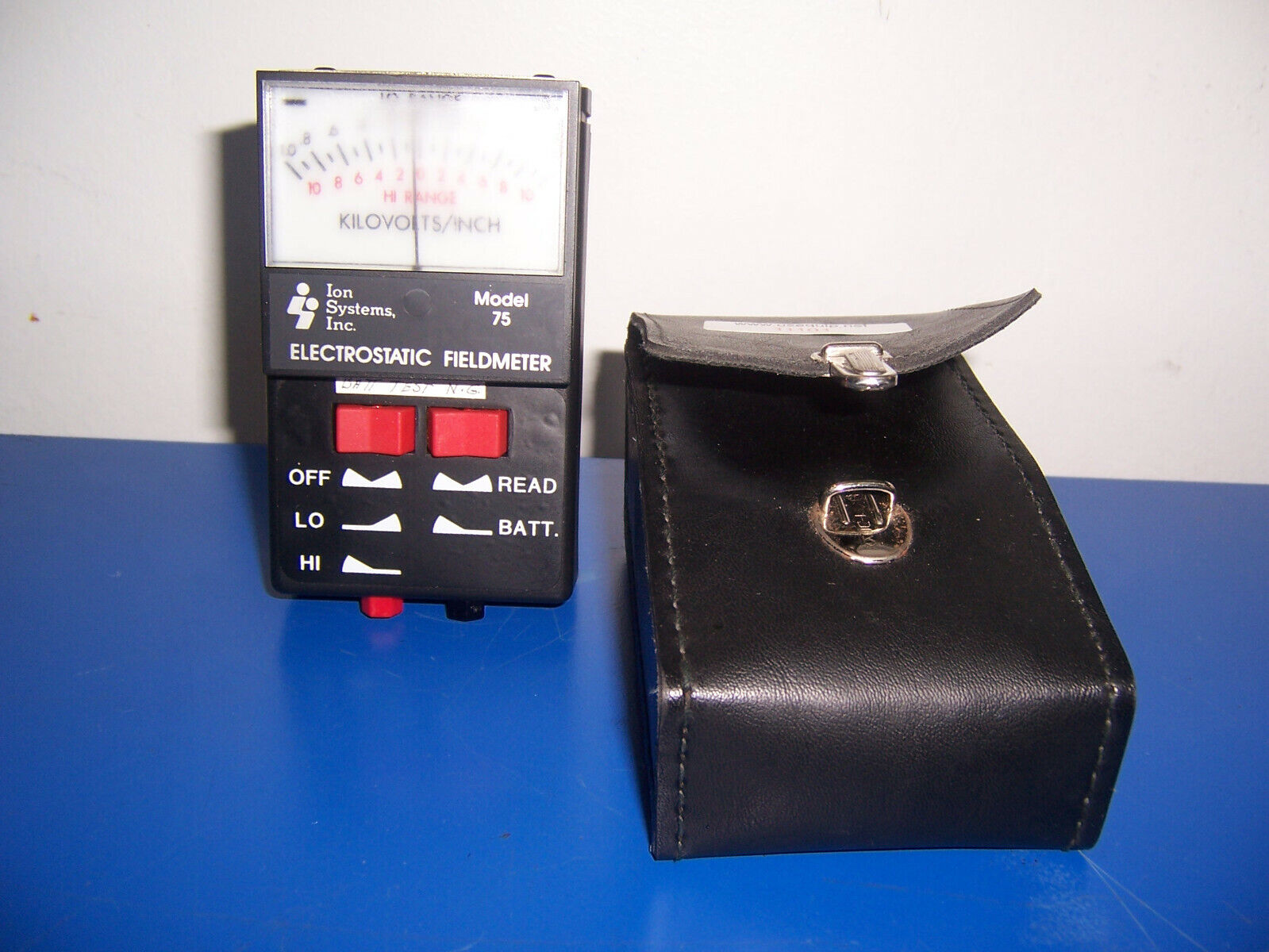 11101 Simco / Ion systems 75 electrostatic field meter 9v battery