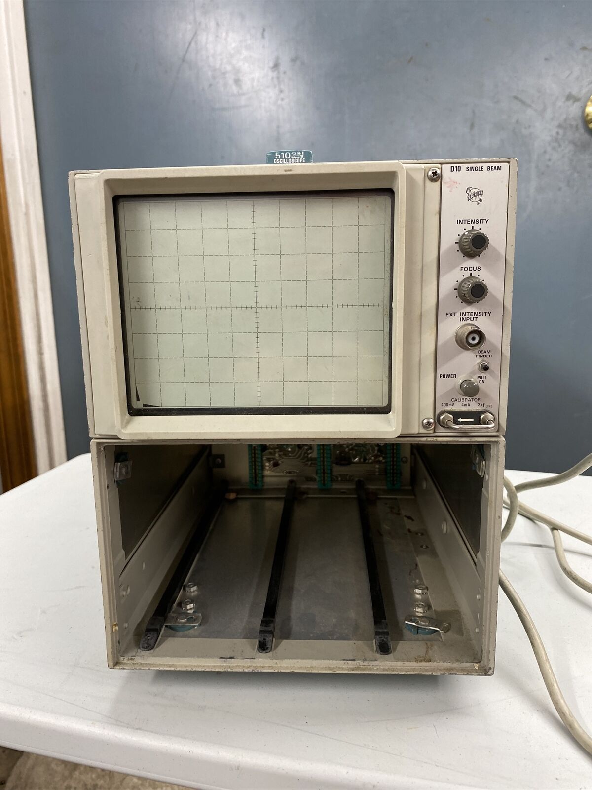 Tektronix 5103N Oscilloscope Mainframe