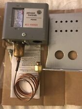 Johnson Controls Series Control For High Pressure Applications P70AA-118C picture