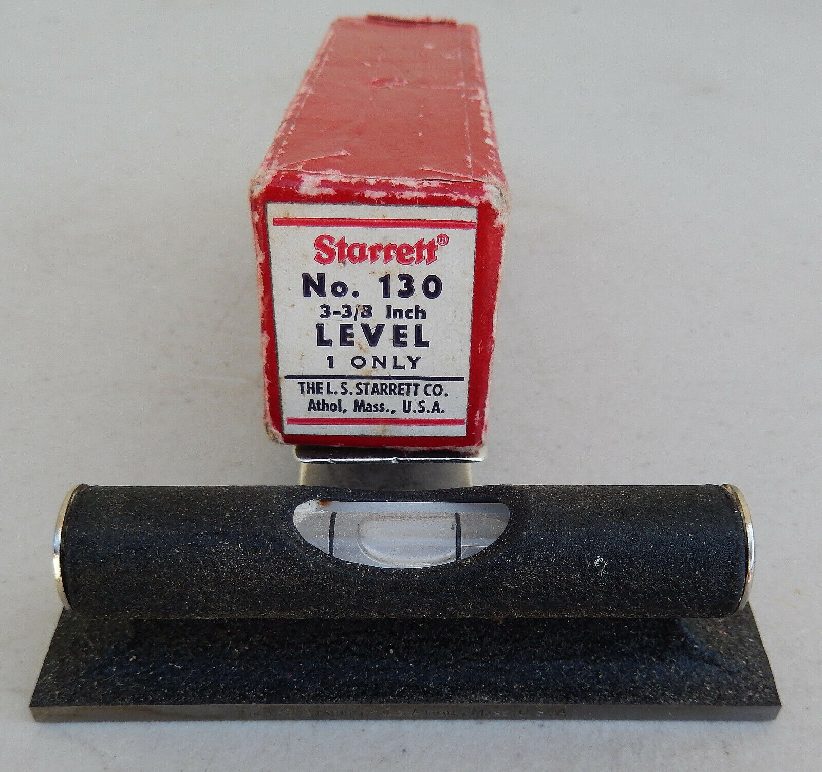Vintage L.S. Starrett Co. No. 130 - 3 3/8 Inch Machinist Bench Level W/Box