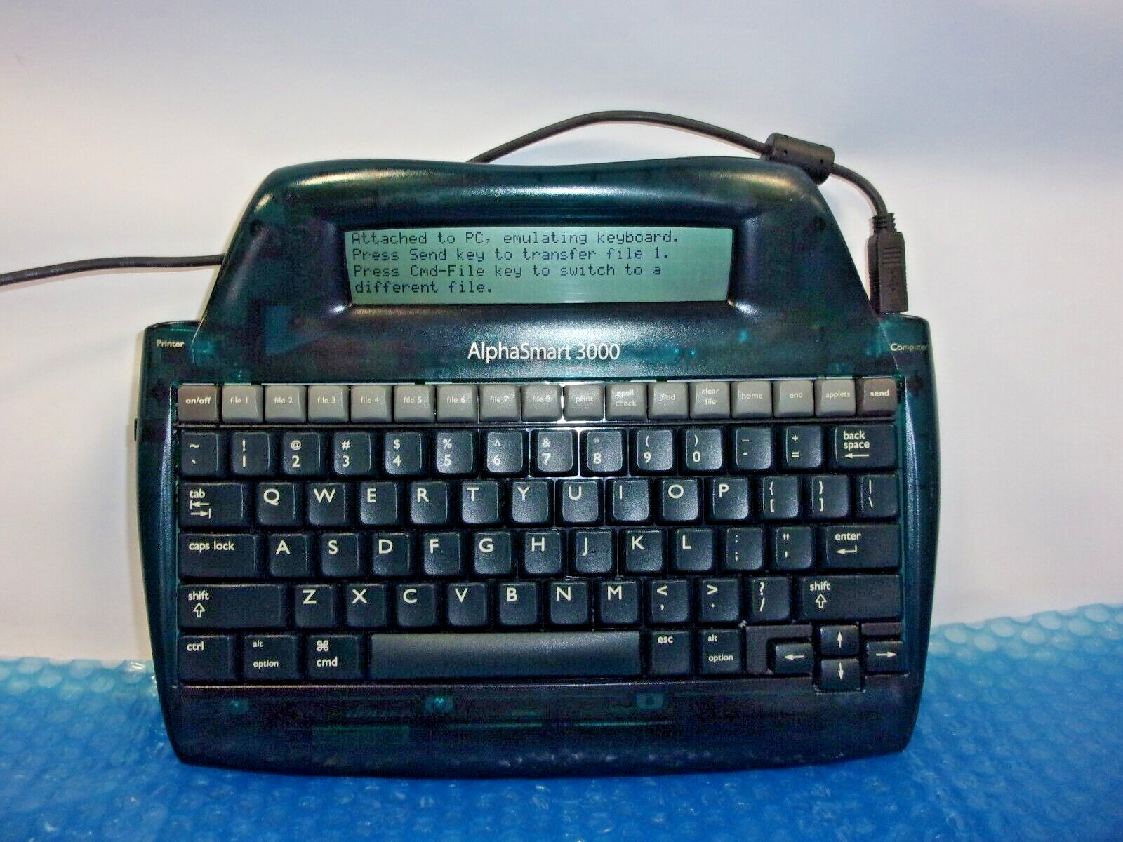 AlphaSmart 3000 Portable Laptop Keyboard Word Processor W/Cable