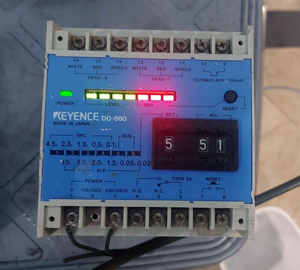 KEYENCE CORP DD-860 Amplifier Unit 2 Head Type 50 Ms Response Time