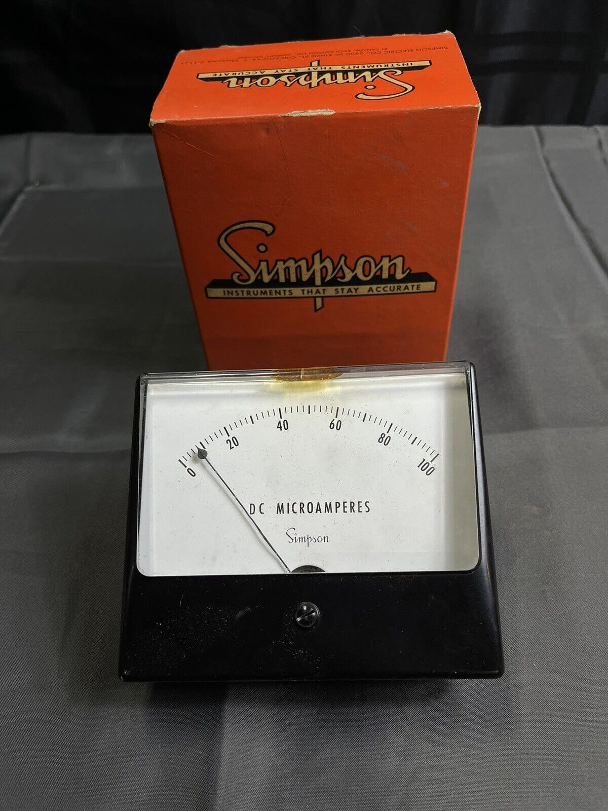 Vintage Simpson DC Microamperes Meter 0-100 Model 1329 W/ Box
