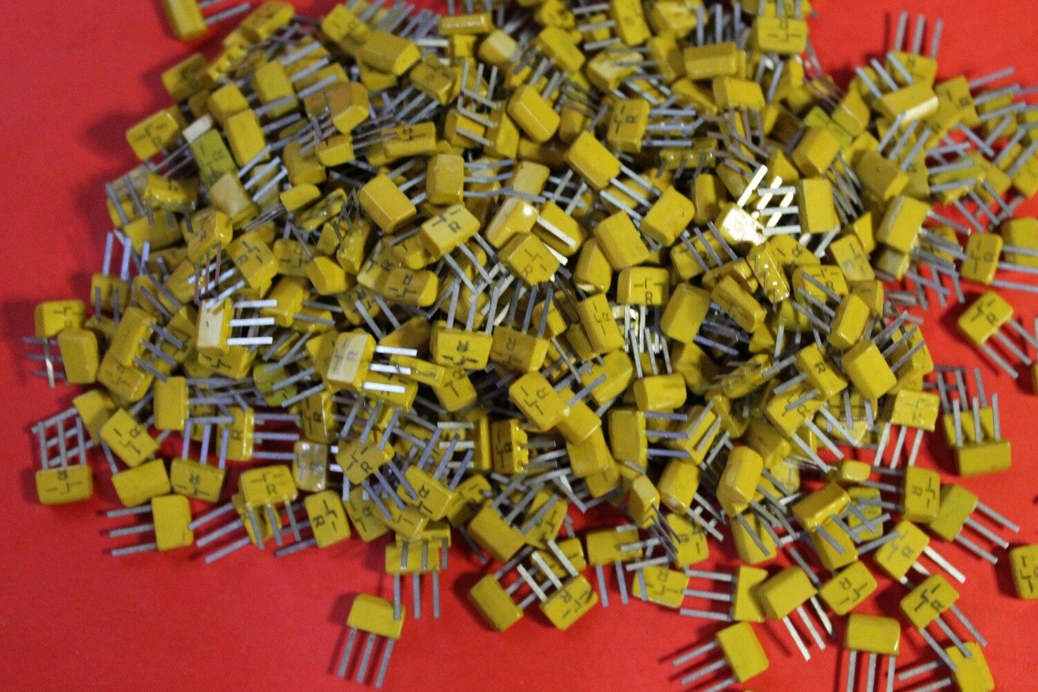 Transistors silicon KT361G = 2N3905, 2N3905, 2SA555, BC157 USSR  Lot of 1000 pcs