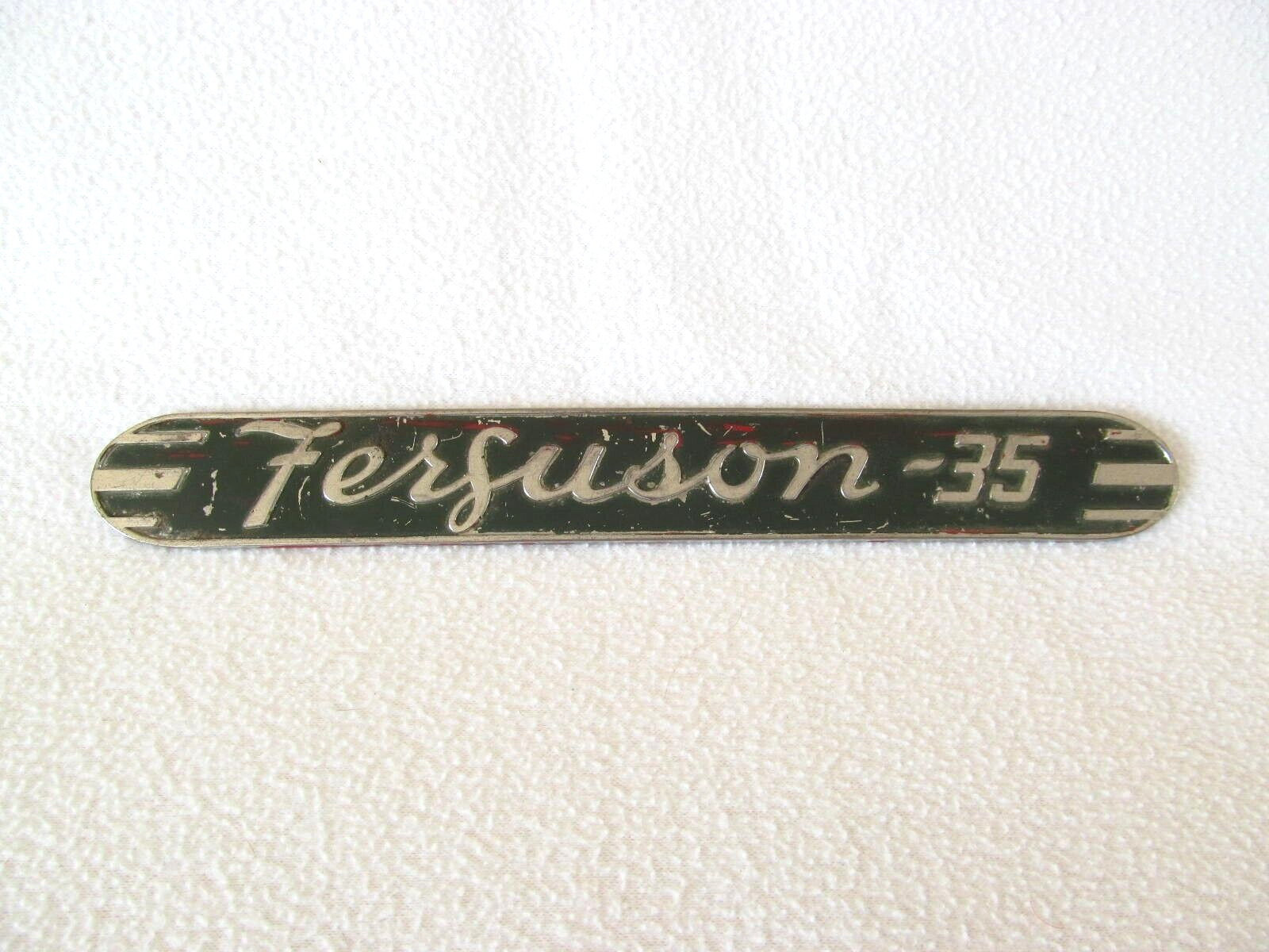Vintage Massey Ferguson 35 Emblem 2342