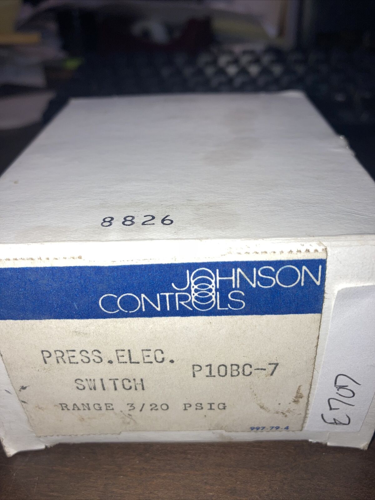 JOHNSON CONTROLS  P10BC-7 ELECTRIC PRESSURE CONTROL SWITCH 3-20 PSIG