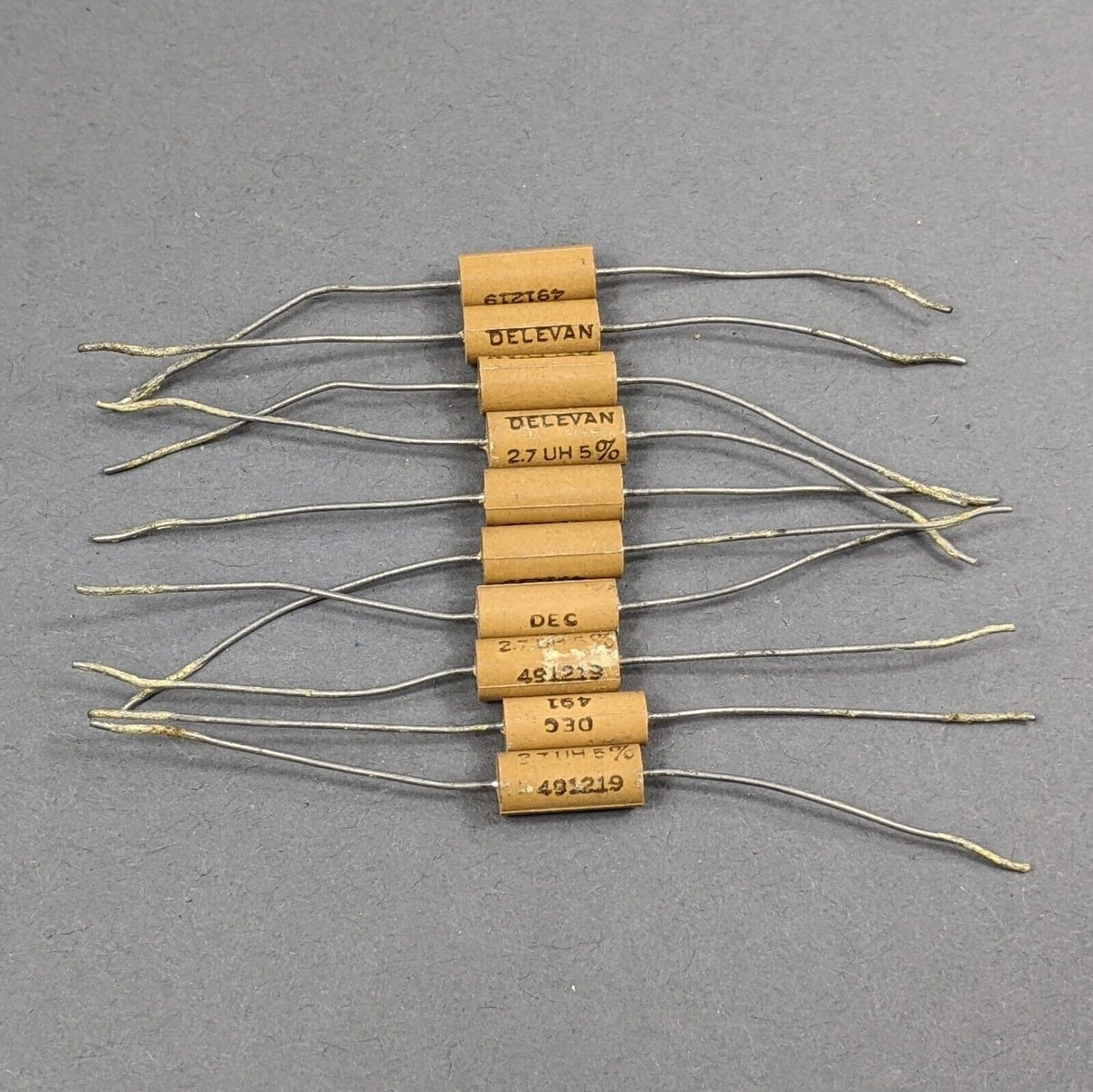 Lot of 10 Vintage 2.7 uH Choke Allen-Bradley Style 1/2W 5% Molded Inductor NOS
