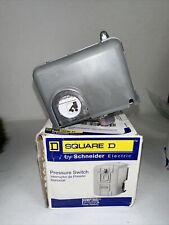 Square D 9013FSG2J21 Water Pump Pressure Switch, 30/50 PSI, DPST 9013 picture